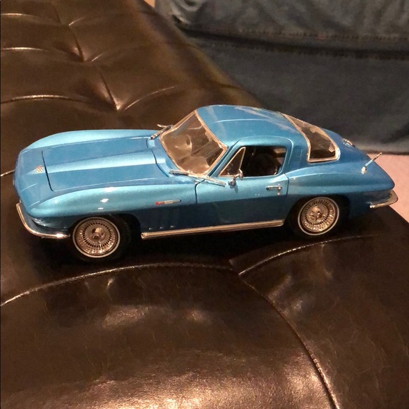 Toy car! - Picture 2 of 3